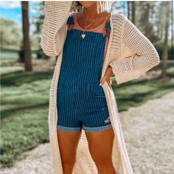 Pink Lily Pinstripe Shorts Overalls XS - Picture 7 of 9